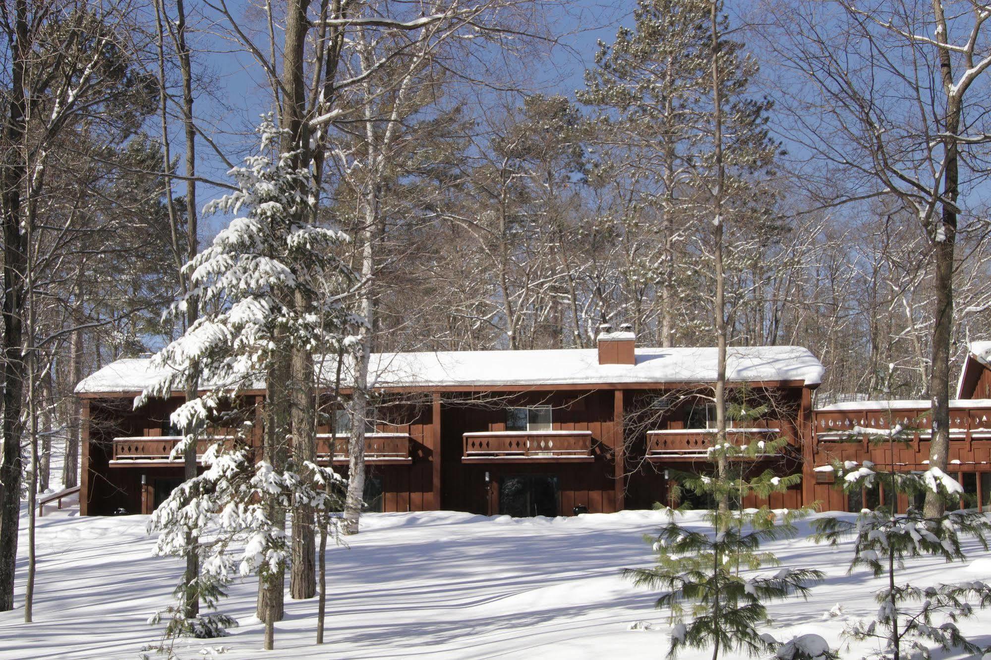 Lake Forest Resort Eagle River Εξωτερικό φωτογραφία