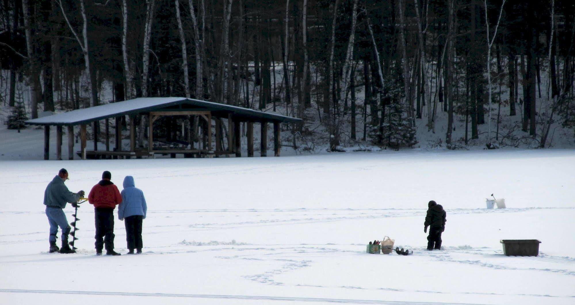 Lake Forest Resort Eagle River Εξωτερικό φωτογραφία